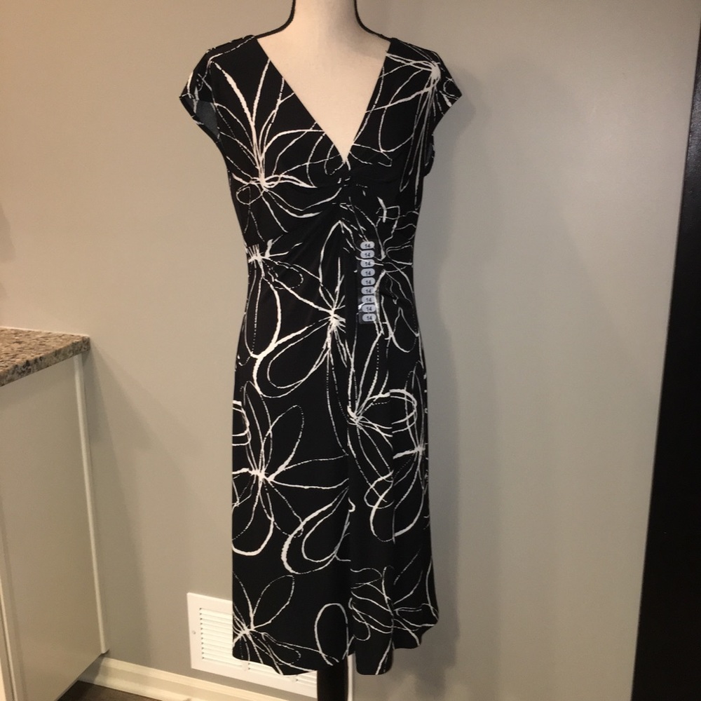 Lady Hathaway Dress - Black & White